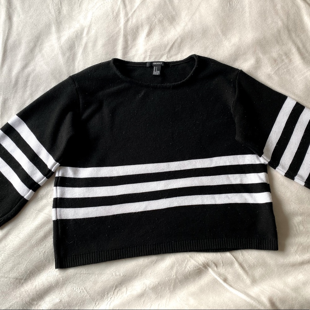 Forever 21 Stripped Quarter Sleeve Top